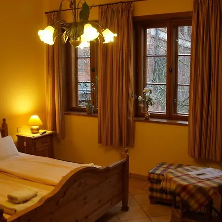 Gaestehaus Am Wasserturm 4*