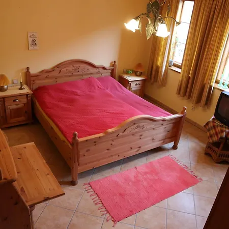 Gaestehaus Am Wasserturm בית הארחה 4*